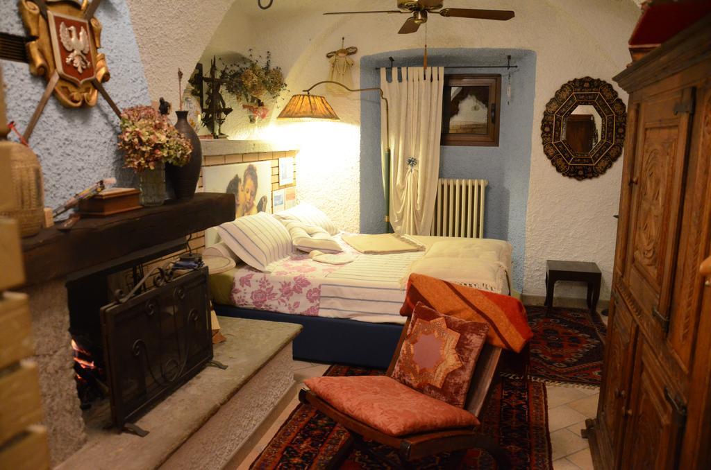 B&B Villa Moro - Family House โดโมดอสโซลา ภายนอก รูปภาพ